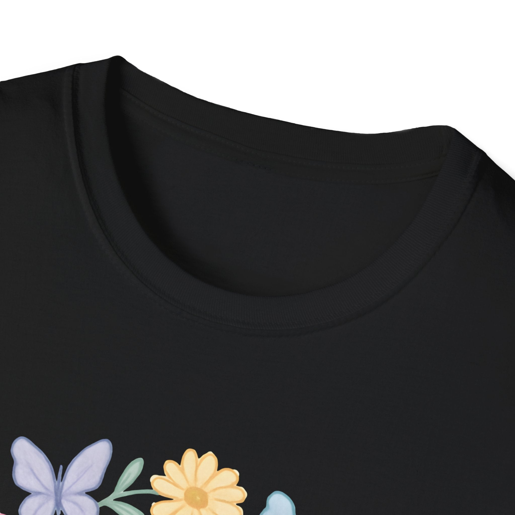 Grow Free Floral Wreath T-Shirt
