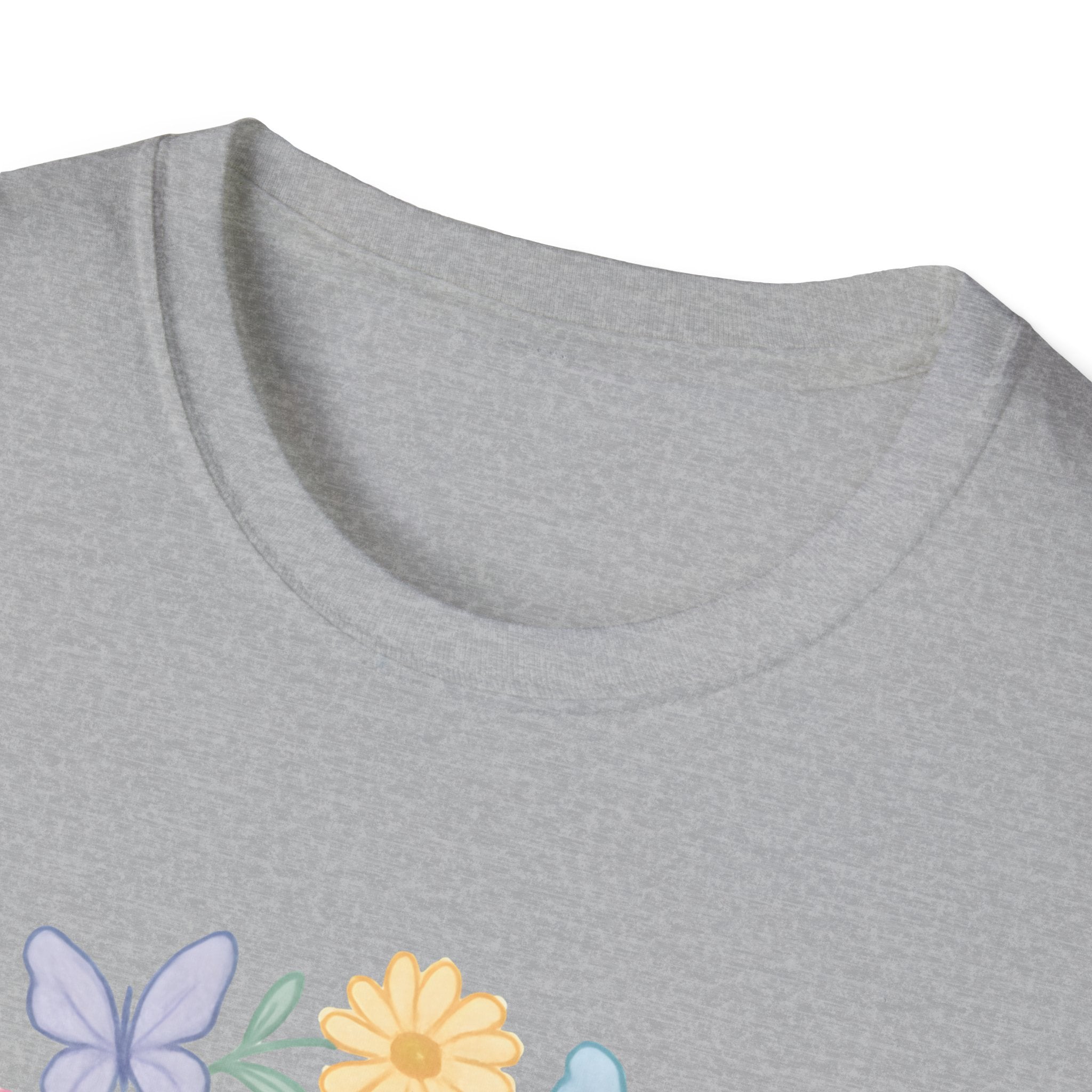 Grow Free Floral Wreath T-Shirt